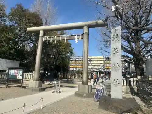 浅草神社の鳥居