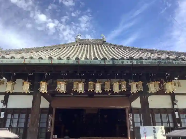 八事山 興正寺の本殿・本堂