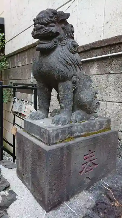 末廣神社の狛犬
