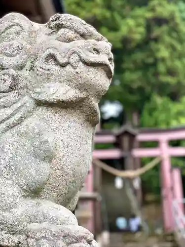 飯縄神社 里宮（皇足穂命神社）の狛犬