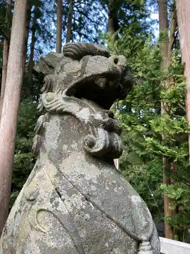 彌彦神社の狛犬