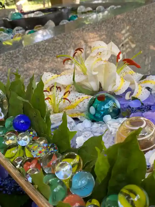 正一位 若草稲荷神社の手水舎