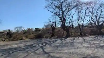 尾曳稲荷神社の庭園