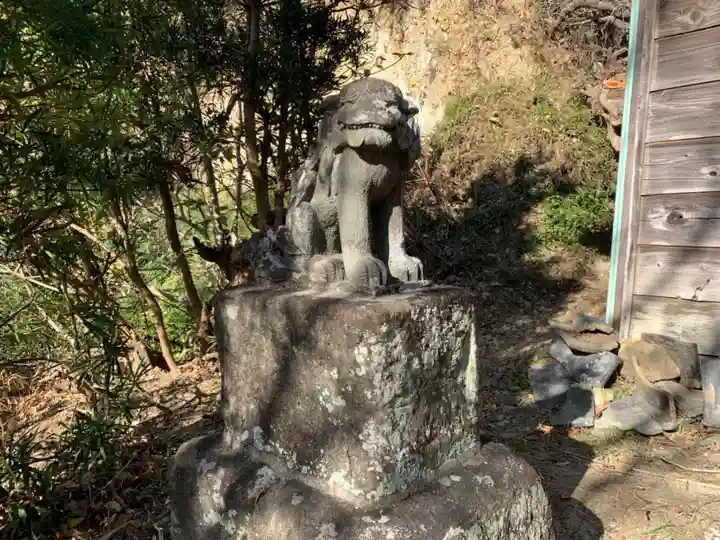 山の神神社の狛犬