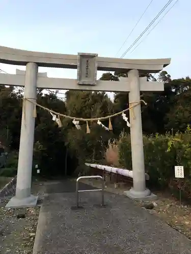 曽許乃御立神社の鳥居