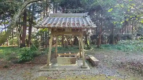 曽許乃御立神社の手水舎