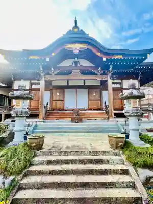 龍蟠寺の{uncategorized: "未分類", other: "その他", undefined: "問題あり", building: "その他建物", grave: "お墓", sacred_gate: "鳥居", guardian: "狛犬", statue: "像", buddha: "仏像", history: "歴史", nature: "自然", garden: "庭園", animal: "動物", pagoda: "塔", temizu: "手水舎", mountain_gate: "山門・神門", sanctuary: "本殿・本堂", subordinate: "末社・摂社", art: "芸術", scenery: "景色", jizo: "地蔵", ema: "絵馬", goshuin: "御朱印", omikuji: "おみくじ", items: "授与品その他", amulet: "お守り", goshuincho: "御朱印帳", eats: "食事", festival: "お祭り", votive_dance: "神楽", shichigosan: "七五三参", wedding: "結婚式", experience: "体験その他", initially: "初詣", around: "周辺", anti_infection: "感染症対策"}