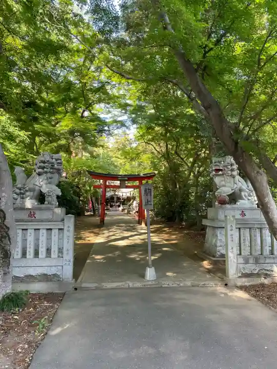 鹿嶋神社の{uncategorized: "未分類", other: "その他", undefined: "問題あり", building: "その他建物", grave: "お墓", sacred_gate: "鳥居", guardian: "狛犬", statue: "像", buddha: "仏像", history: "歴史", nature: "自然", garden: "庭園", animal: "動物", pagoda: "塔", temizu: "手水舎", mountain_gate: "山門・神門", sanctuary: "本殿・本堂", subordinate: "末社・摂社", art: "芸術", scenery: "景色", jizo: "地蔵", ema: "絵馬", goshuin: "御朱印", omikuji: "おみくじ", items: "授与品その他", amulet: "お守り", goshuincho: "御朱印帳", eats: "食事", festival: "お祭り", votive_dance: "神楽", shichigosan: "七五三参", wedding: "結婚式", experience: "体験その他", initially: "初詣", around: "周辺", anti_infection: "感染症対策"}