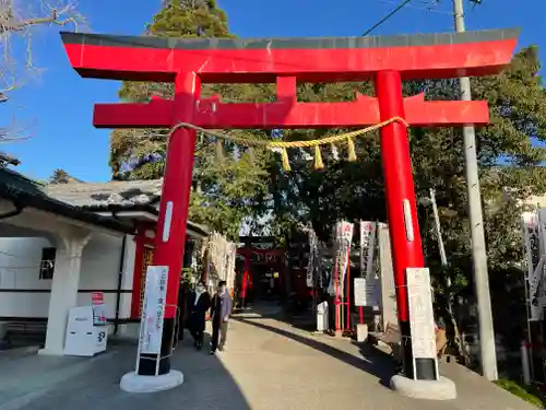 千代保稲荷神社の鳥居