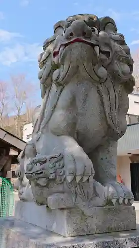 夕張神社の狛犬