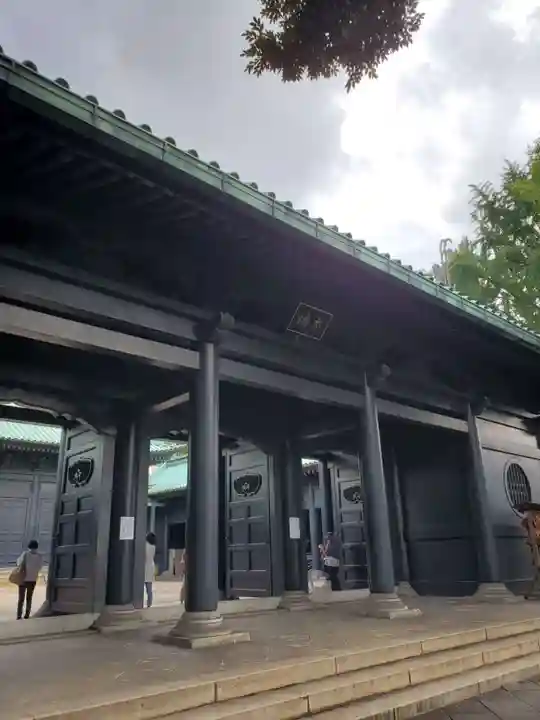 湯島聖堂の山門・神門