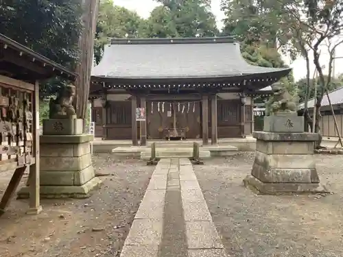 氷川神社の本殿