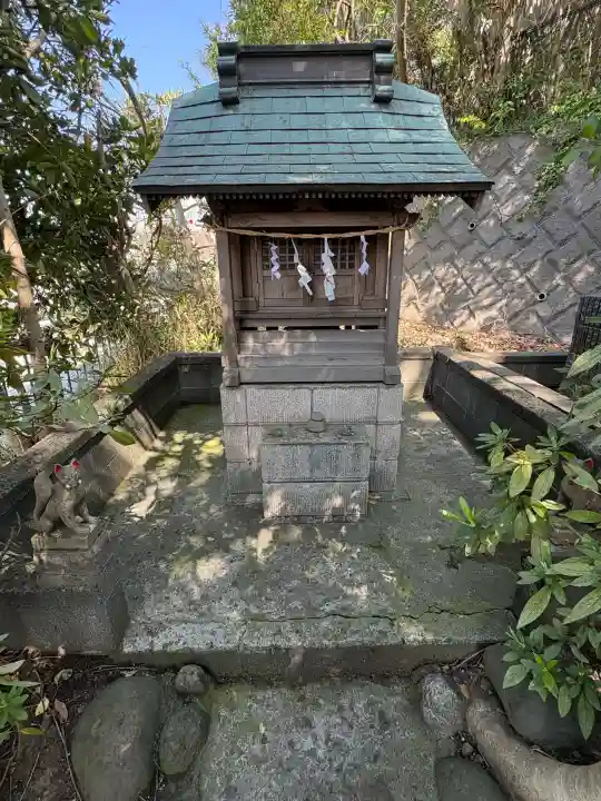 白旗神社の{uncategorized: "未分類", other: "その他", undefined: "問題あり", building: "その他建物", grave: "お墓", sacred_gate: "鳥居", guardian: "狛犬", statue: "像", buddha: "仏像", history: "歴史", nature: "自然", garden: "庭園", animal: "動物", pagoda: "塔", temizu: "手水舎", mountain_gate: "山門・神門", sanctuary: "本殿・本堂", subordinate: "末社・摂社", art: "芸術", scenery: "景色", jizo: "地蔵", ema: "絵馬", goshuin: "御朱印", omikuji: "おみくじ", items: "授与品その他", amulet: "お守り", goshuincho: "御朱印帳", eats: "食事", festival: "お祭り", votive_dance: "神楽", shichigosan: "七五三参", wedding: "結婚式", experience: "体験その他", initially: "初詣", around: "周辺", anti_infection: "感染症対策"}