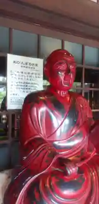 善養寺の像