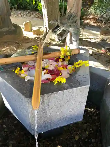 紅葉八幡宮の手水舎