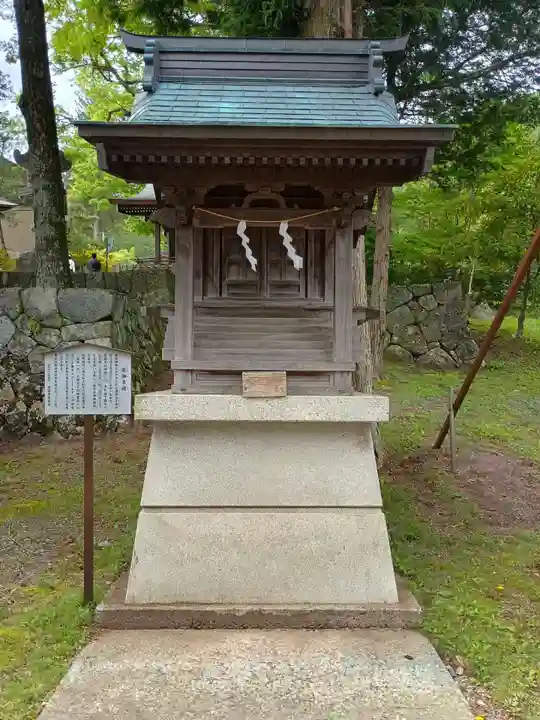 諏訪大社上社前宮(長野県)