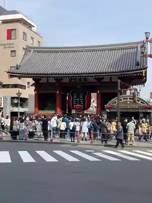 浅草寺の山門・神門