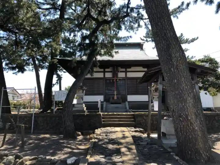 瀬織戸神社の本殿・本堂