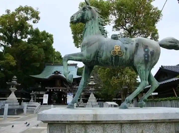 三津厳島神社の{uncategorized: "未分類", other: "その他", undefined: "問題あり", building: "その他建物", grave: "お墓", sacred_gate: "鳥居", guardian: "狛犬", statue: "像", buddha: "仏像", history: "歴史", nature: "自然", garden: "庭園", animal: "動物", pagoda: "塔", temizu: "手水舎", mountain_gate: "山門・神門", sanctuary: "本殿・本堂", subordinate: "末社・摂社", art: "芸術", scenery: "景色", jizo: "地蔵", ema: "絵馬", goshuin: "御朱印", omikuji: "おみくじ", items: "授与品その他", amulet: "お守り", goshuincho: "御朱印帳", eats: "食事", festival: "お祭り", votive_dance: "神楽", shichigosan: "七五三参", wedding: "結婚式", experience: "体験その他", initially: "初詣", around: "周辺", anti_infection: "感染症対策"}