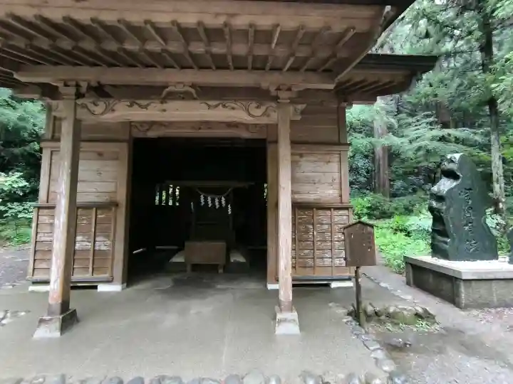 小國神社の{uncategorized: "未分類", other: "その他", undefined: "問題あり", building: "その他建物", grave: "お墓", sacred_gate: "鳥居", guardian: "狛犬", statue: "像", buddha: "仏像", history: "歴史", nature: "自然", garden: "庭園", animal: "動物", pagoda: "塔", temizu: "手水舎", mountain_gate: "山門・神門", sanctuary: "本殿・本堂", subordinate: "末社・摂社", art: "芸術", scenery: "景色", jizo: "地蔵", ema: "絵馬", goshuin: "御朱印", omikuji: "おみくじ", items: "授与品その他", amulet: "お守り", goshuincho: "御朱印帳", eats: "食事", festival: "お祭り", votive_dance: "神楽", shichigosan: "七五三参", wedding: "結婚式", experience: "体験その他", initially: "初詣", around: "周辺", anti_infection: "感染症対策"}