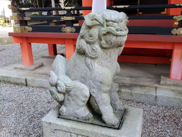 六所神社の狛犬