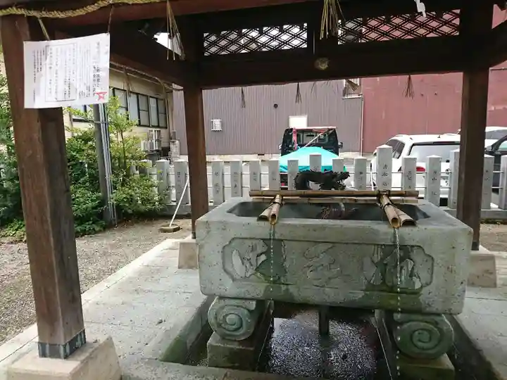 木田神社の手水舎