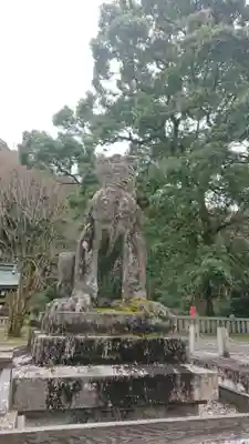 岐阜護國神社の狛犬