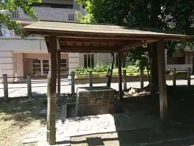 八劔社の手水舎