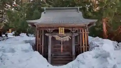 諏訪社の本殿・本堂