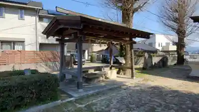 埴安神社の手水舎