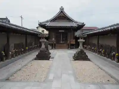 光明寺の本殿・本堂