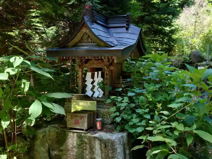 大嶽山那賀都神社(山梨県)