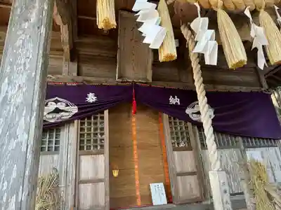 坪沼八幡神社の本殿・本堂