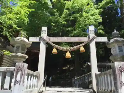 諏訪大社下社秋宮の鳥居