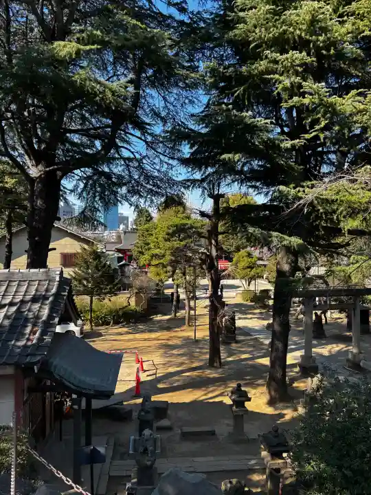品川神社の{uncategorized: "未分類", other: "その他", undefined: "問題あり", building: "その他建物", grave: "お墓", sacred_gate: "鳥居", guardian: "狛犬", statue: "像", buddha: "仏像", history: "歴史", nature: "自然", garden: "庭園", animal: "動物", pagoda: "塔", temizu: "手水舎", mountain_gate: "山門・神門", sanctuary: "本殿・本堂", subordinate: "末社・摂社", art: "芸術", scenery: "景色", jizo: "地蔵", ema: "絵馬", goshuin: "御朱印", omikuji: "おみくじ", items: "授与品その他", amulet: "お守り", goshuincho: "御朱印帳", eats: "食事", festival: "お祭り", votive_dance: "神楽", shichigosan: "七五三参", wedding: "結婚式", experience: "体験その他", initially: "初詣", around: "周辺", anti_infection: "感染症対策"}