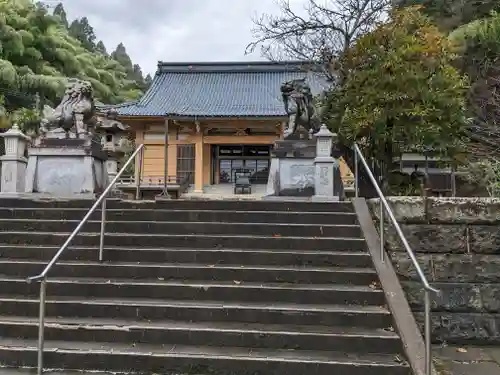 横根寺の本殿