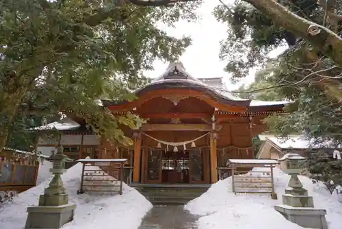 須須神社の本殿