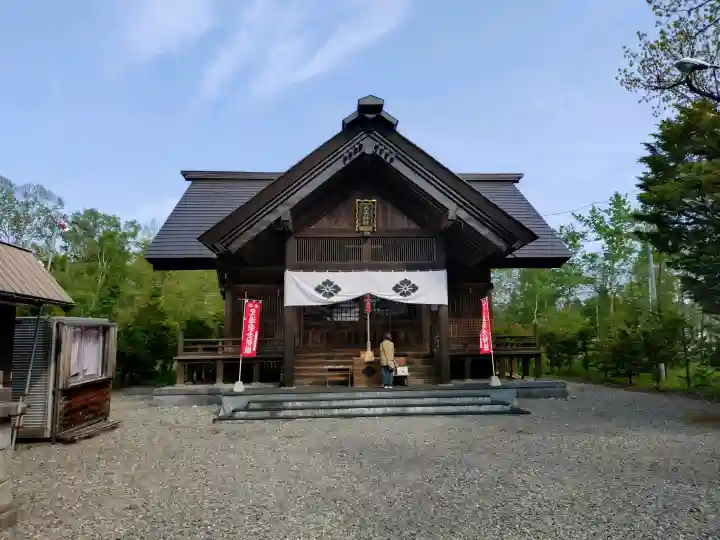 大正神社の{uncategorized: "未分類", other: "その他", undefined: "問題あり", building: "その他建物", grave: "お墓", sacred_gate: "鳥居", guardian: "狛犬", statue: "像", buddha: "仏像", history: "歴史", nature: "自然", garden: "庭園", animal: "動物", pagoda: "塔", temizu: "手水舎", mountain_gate: "山門・神門", sanctuary: "本殿・本堂", subordinate: "末社・摂社", art: "芸術", scenery: "景色", jizo: "地蔵", ema: "絵馬", goshuin: "御朱印", omikuji: "おみくじ", items: "授与品その他", amulet: "お守り", goshuincho: "御朱印帳", eats: "食事", festival: "お祭り", votive_dance: "神楽", shichigosan: "七五三参", wedding: "結婚式", experience: "体験その他", initially: "初詣", around: "周辺", anti_infection: "感染症対策"}