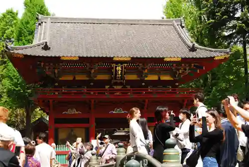 根津神社の山門