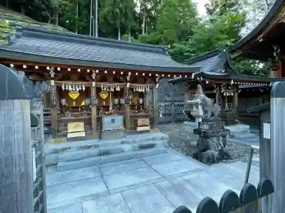丹生川上神社（上社）の{uncategorized: "未分類", other: "その他", undefined: "問題あり", building: "その他建物", grave: "お墓", sacred_gate: "鳥居", guardian: "狛犬", statue: "像", buddha: "仏像", history: "歴史", nature: "自然", garden: "庭園", animal: "動物", pagoda: "塔", temizu: "手水舎", mountain_gate: "山門・神門", sanctuary: "本殿・本堂", subordinate: "末社・摂社", art: "芸術", scenery: "景色", jizo: "地蔵", ema: "絵馬", goshuin: "御朱印", omikuji: "おみくじ", items: "授与品その他", amulet: "お守り", goshuincho: "御朱印帳", eats: "食事", festival: "お祭り", votive_dance: "神楽", shichigosan: "七五三参", wedding: "結婚式", experience: "体験その他", initially: "初詣", around: "周辺", anti_infection: "感染症対策"}