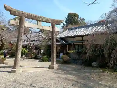 姫路神社の{uncategorized: "未分類", other: "その他", undefined: "問題あり", building: "その他建物", grave: "お墓", sacred_gate: "鳥居", guardian: "狛犬", statue: "像", buddha: "仏像", history: "歴史", nature: "自然", garden: "庭園", animal: "動物", pagoda: "塔", temizu: "手水舎", mountain_gate: "山門・神門", sanctuary: "本殿・本堂", subordinate: "末社・摂社", art: "芸術", scenery: "景色", jizo: "地蔵", ema: "絵馬", goshuin: "御朱印", omikuji: "おみくじ", items: "授与品その他", amulet: "お守り", goshuincho: "御朱印帳", eats: "食事", festival: "お祭り", votive_dance: "神楽", shichigosan: "七五三参", wedding: "結婚式", experience: "体験その他", initially: "初詣", around: "周辺", anti_infection: "感染症対策"}