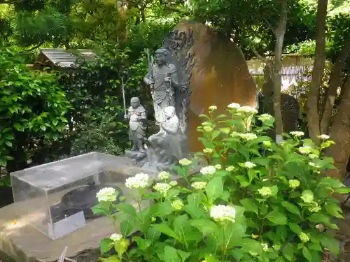 成就院の手水舎