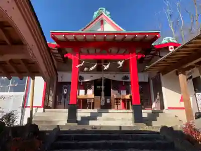 差出磯大嶽山神社 仕事と健康と厄よけの神さまの本殿・本堂
