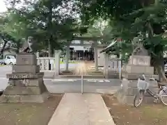 尉殿神社の建物その他