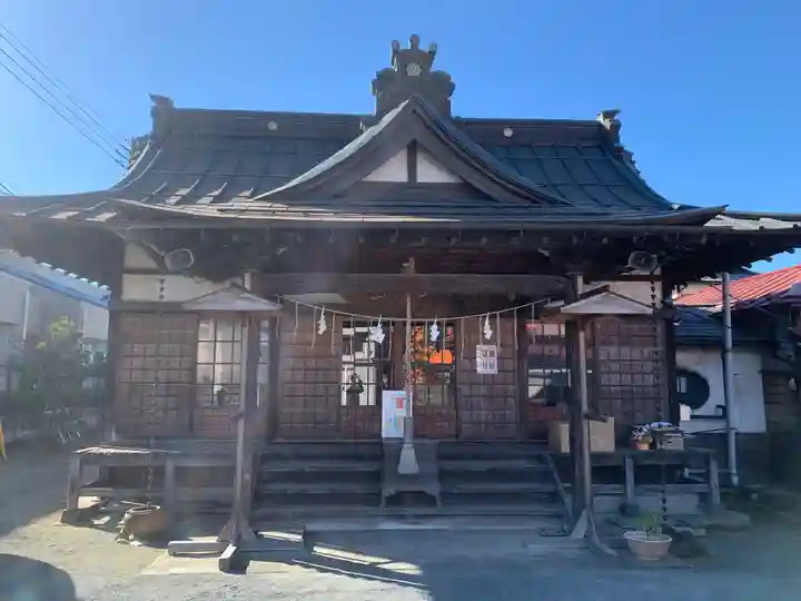 龍石寺の本殿・本堂