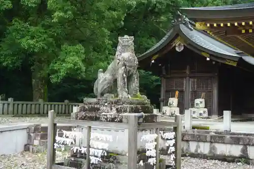 岐阜護國神社の狛犬