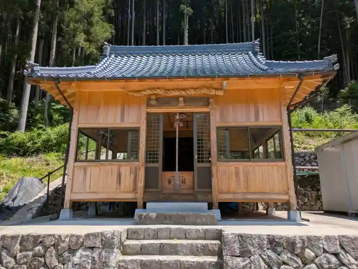 大将軍神社の{uncategorized: "未分類", other: "その他", undefined: "問題あり", building: "その他建物", grave: "お墓", sacred_gate: "鳥居", guardian: "狛犬", statue: "像", buddha: "仏像", history: "歴史", nature: "自然", garden: "庭園", animal: "動物", pagoda: "塔", temizu: "手水舎", mountain_gate: "山門・神門", sanctuary: "本殿・本堂", subordinate: "末社・摂社", art: "芸術", scenery: "景色", jizo: "地蔵", ema: "絵馬", goshuin: "御朱印", omikuji: "おみくじ", items: "授与品その他", amulet: "お守り", goshuincho: "御朱印帳", eats: "食事", festival: "お祭り", votive_dance: "神楽", shichigosan: "七五三参", wedding: "結婚式", experience: "体験その他", initially: "初詣", around: "周辺", anti_infection: "感染症対策"}