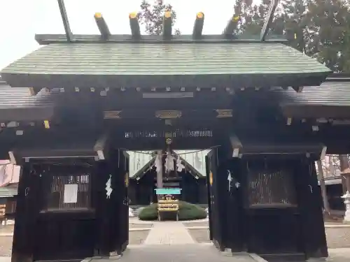 琴似神社の{uncategorized: "未分類", other: "その他", undefined: "問題あり", building: "その他建物", grave: "お墓", sacred_gate: "鳥居", guardian: "狛犬", statue: "像", buddha: "仏像", history: "歴史", nature: "自然", garden: "庭園", animal: "動物", pagoda: "塔", temizu: "手水舎", mountain_gate: "山門・神門", sanctuary: "本殿・本堂", subordinate: "末社・摂社", art: "芸術", scenery: "景色", jizo: "地蔵", ema: "絵馬", goshuin: "御朱印", omikuji: "おみくじ", items: "授与品その他", amulet: "お守り", goshuincho: "御朱印帳", eats: "食事", festival: "お祭り", votive_dance: "神楽", shichigosan: "七五三参", wedding: "結婚式", experience: "体験その他", initially: "初詣", around: "周辺", anti_infection: "感染症対策"}