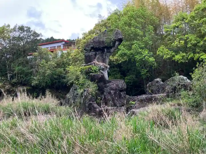 陰陽石神社のその他建物
