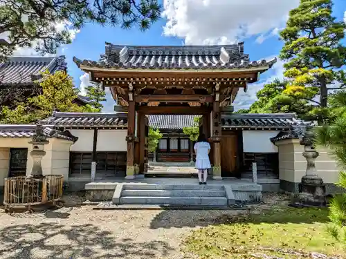 東勝寺の山門・神門